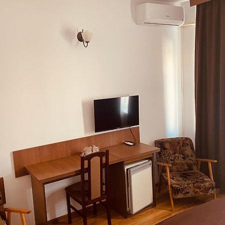 Hotel Moldova Bîrlad Esterno foto