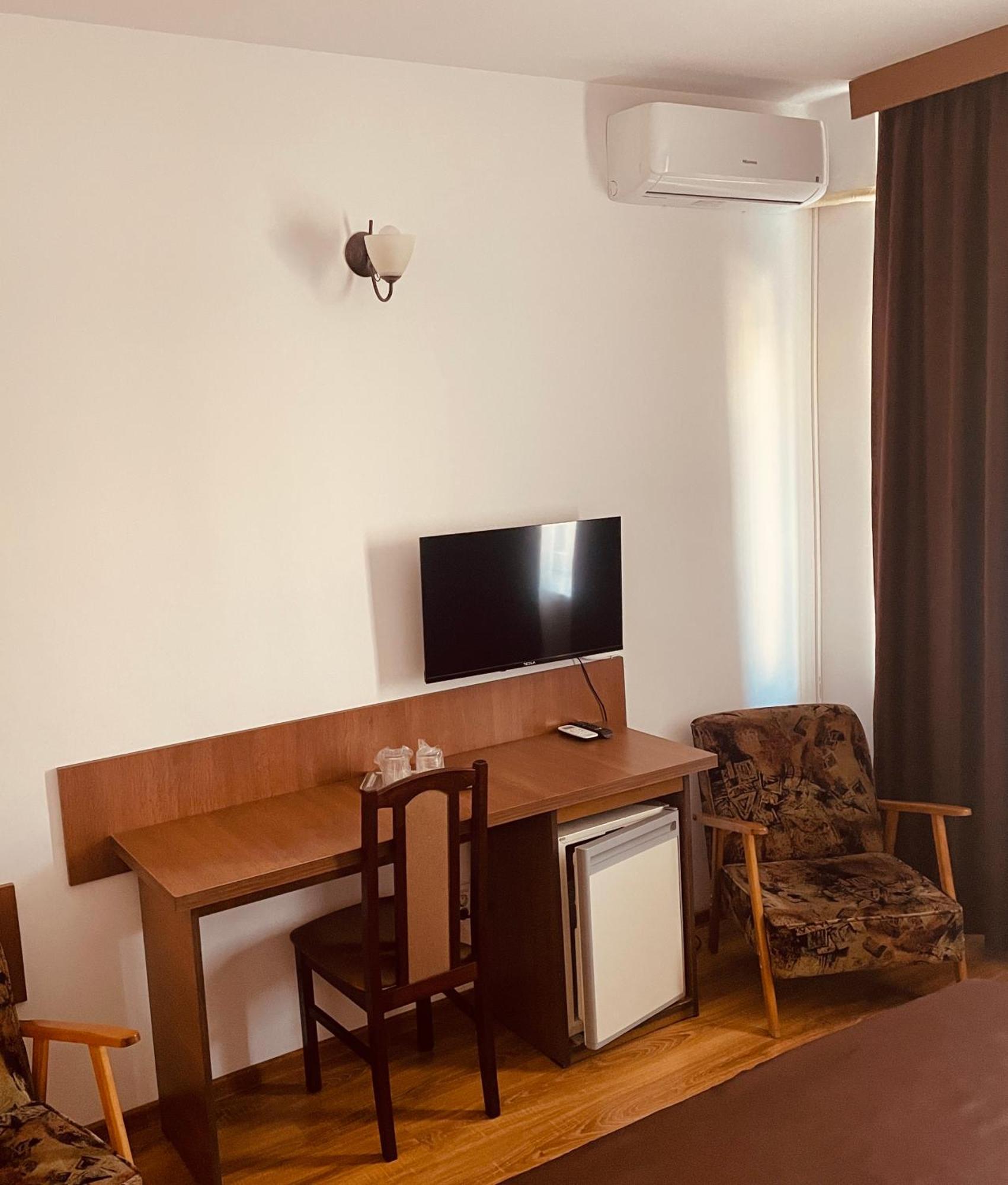 Hotel Moldova Bîrlad Esterno foto