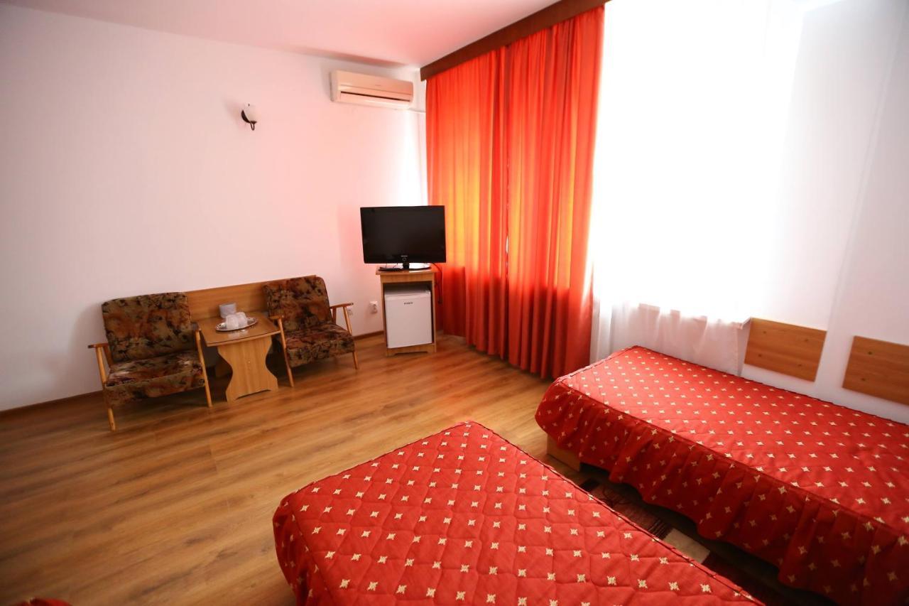 Hotel Moldova Bîrlad Esterno foto