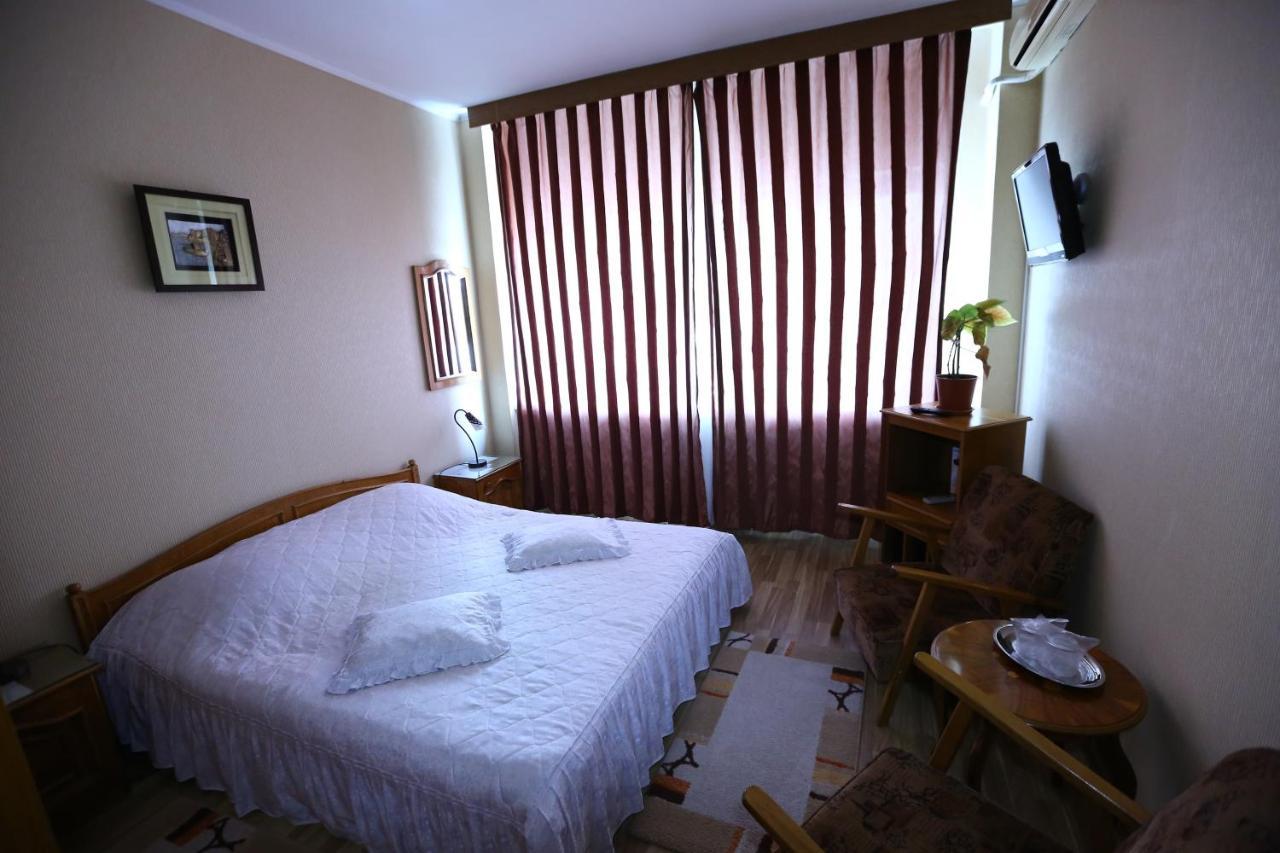 Hotel Moldova Bîrlad Esterno foto