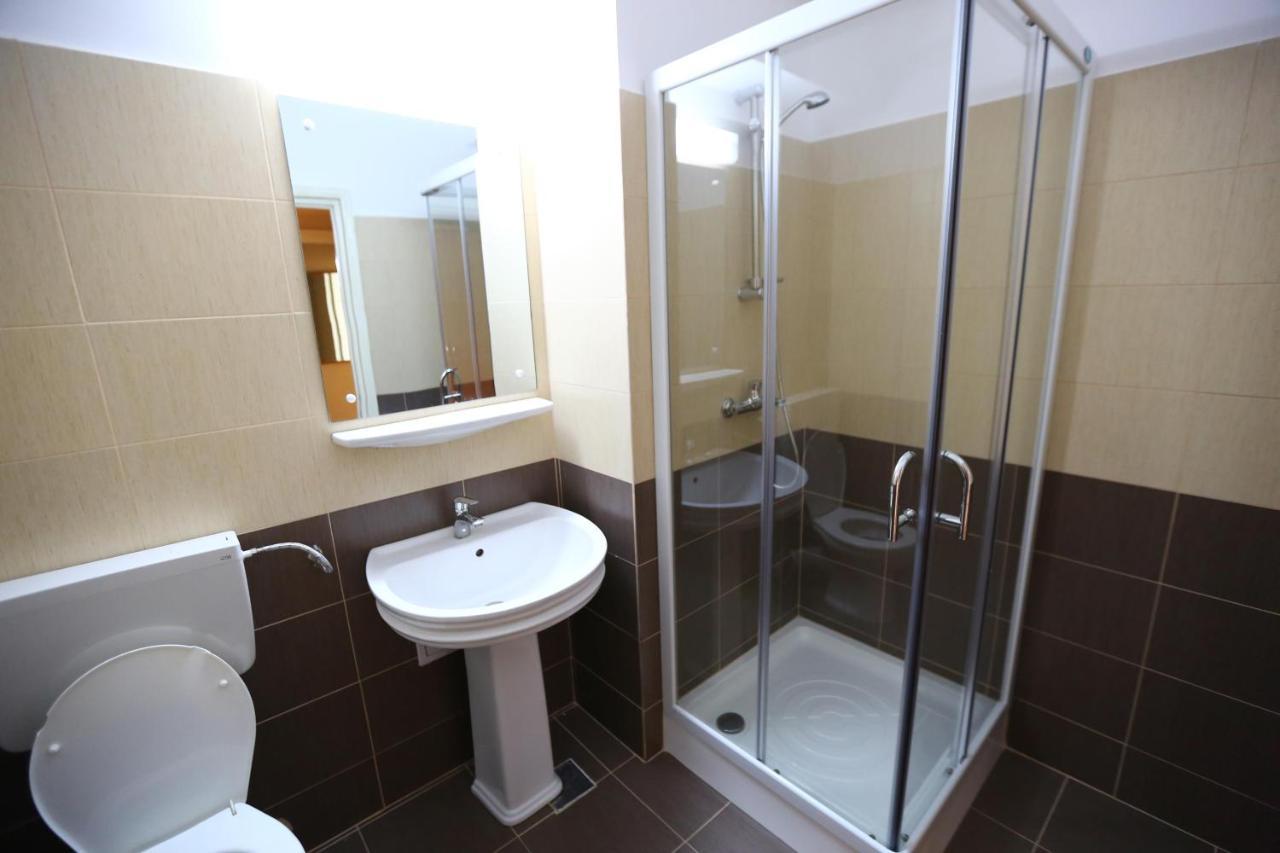 Hotel Moldova Bîrlad Esterno foto